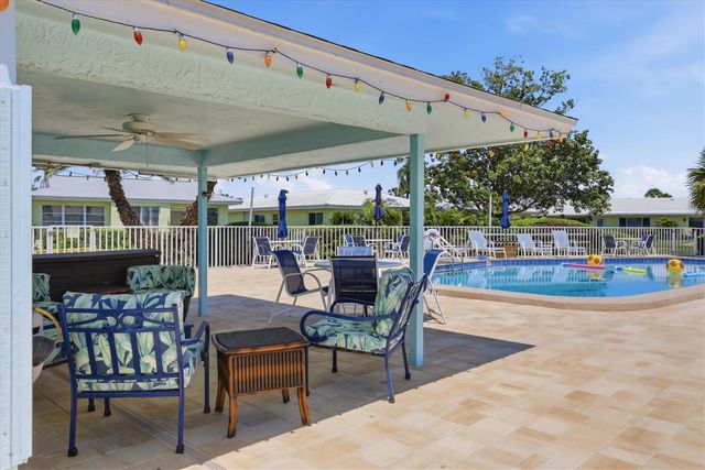 7003 10TH AVENUE W, Bradenton, FL 34209