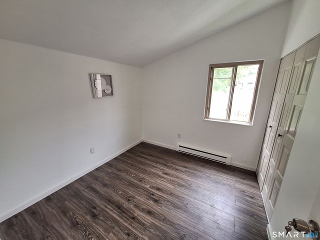 17 East Lake Place, Middletown, CT 06457