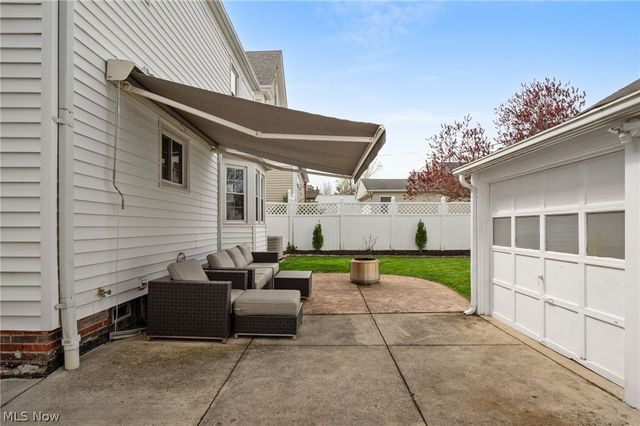 1446 Elbur Avenue, Lakewood, OH 44107