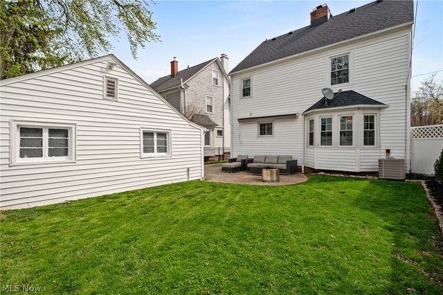 1446 Elbur Avenue, Lakewood, OH 44107