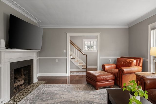 1446 Elbur Avenue, Lakewood, OH 44107