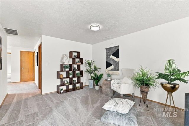 590 S Malaga Ln, Boise, ID 83709