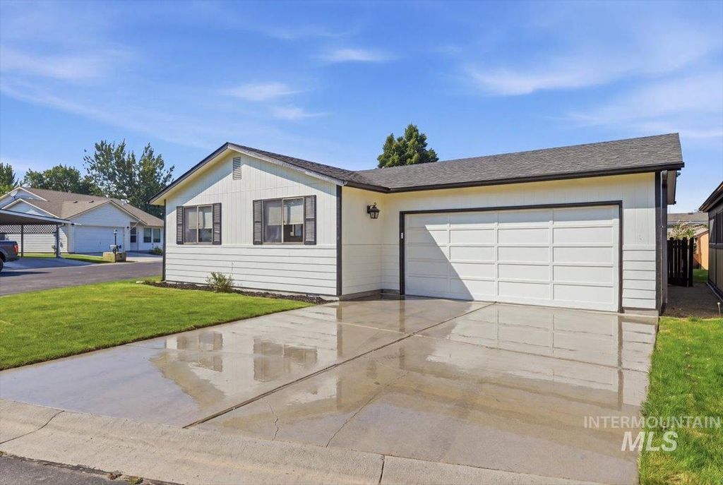 590 S Malaga Ln, Boise, ID 83709 photo 2