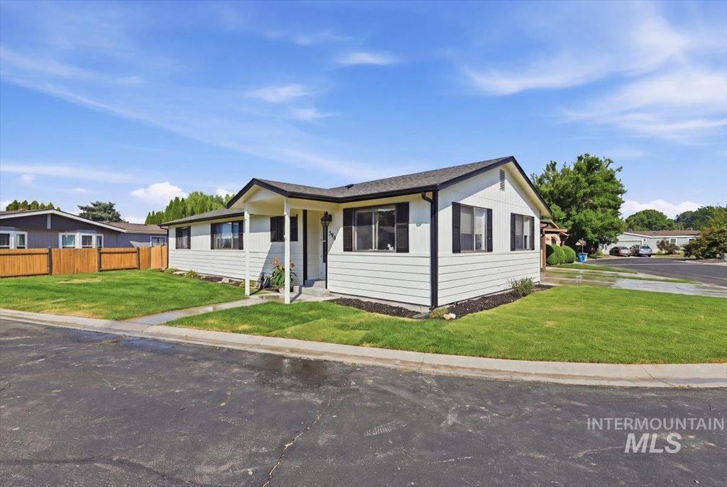 590 S Malaga Ln, Boise, ID 83709 photo 3