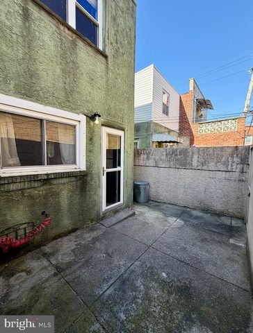 1805 S 10TH ST, Philadelphia, PA 19148
