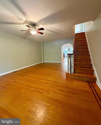 1805 S 10TH ST, Philadelphia, PA 19148