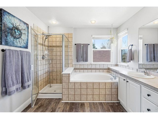 5204 Clover Basin Dr, Longmont, CO 80503