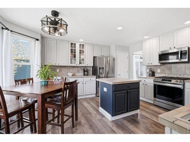 5204 Clover Basin Dr, Longmont, CO 80503