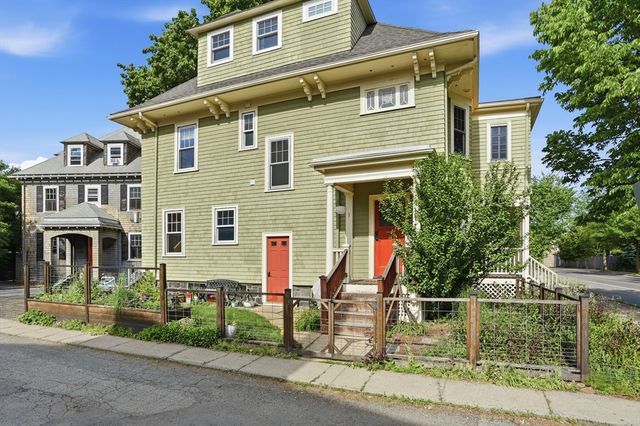 23 Rindge Ave 1, Cambridge, MA 01240