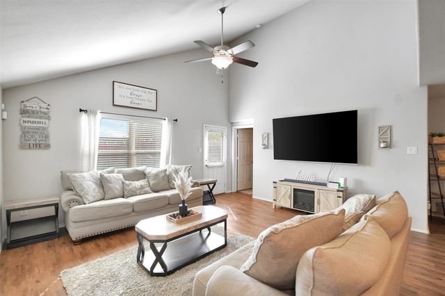 1022 Rancho Grande Drive, Channelview, TX 77530