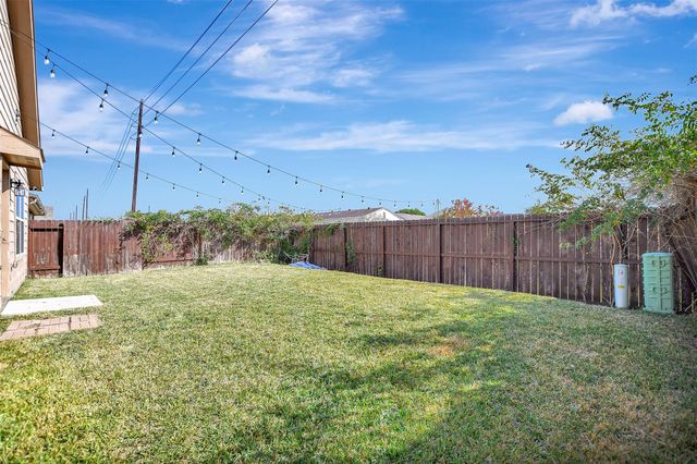 1022 Rancho Grande Drive, Channelview, TX 77530
