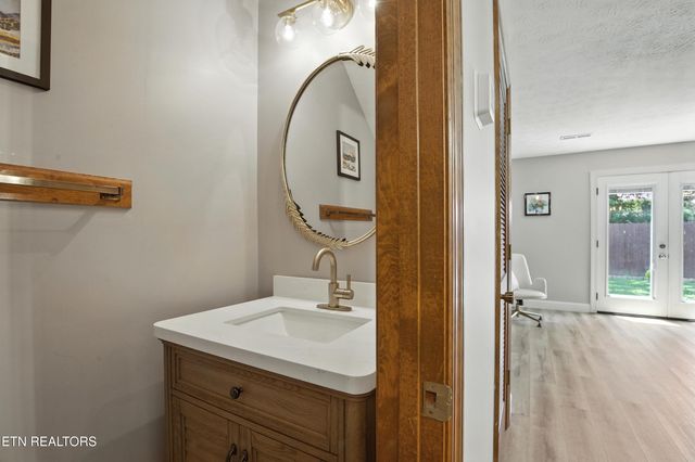 4402 Washington Court, Knoxville, TN 37917