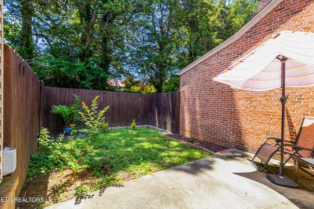4402 Washington Court, Knoxville, TN 37917