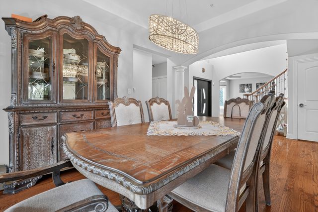 10020 S 80TH Court, Palos Hills, IL 60465