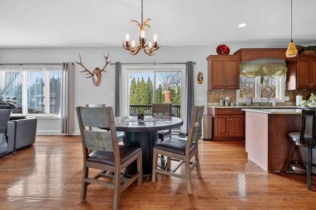 10020 S 80TH Court, Palos Hills, IL 60465