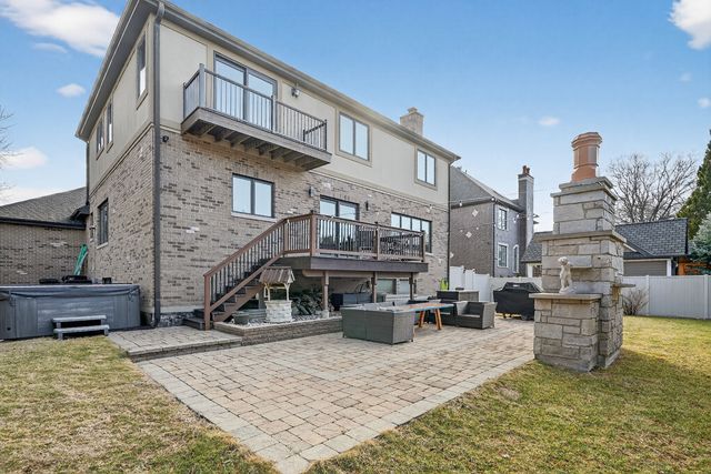 10020 S 80TH Court, Palos Hills, IL 60465