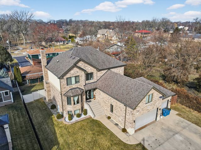 10020 S 80TH Court, Palos Hills, IL 60465