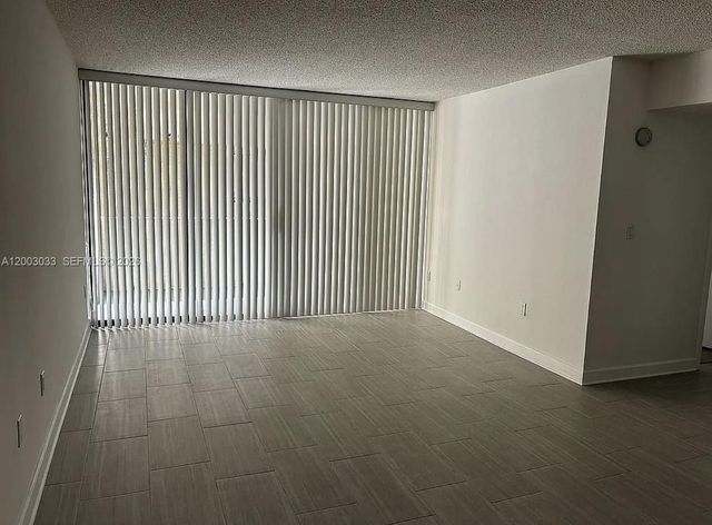 10400 SW 108th Ave A215, Miami, FL 33176