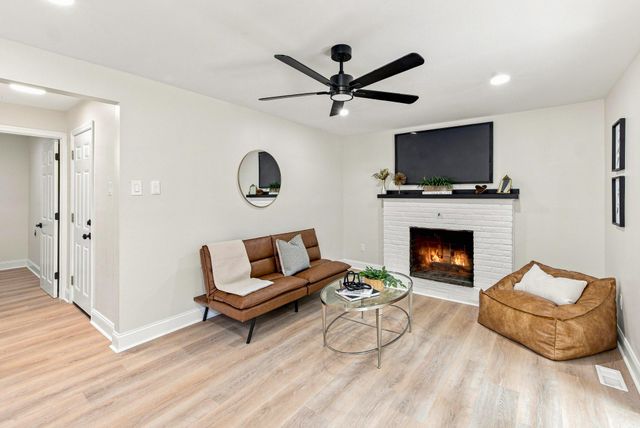 81 LAMPPOST LN, Somerdale, NJ 08083