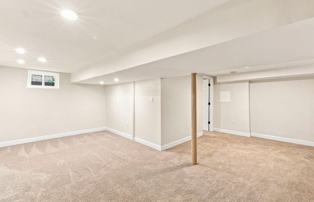 81 LAMPPOST LN, Somerdale, NJ 08083