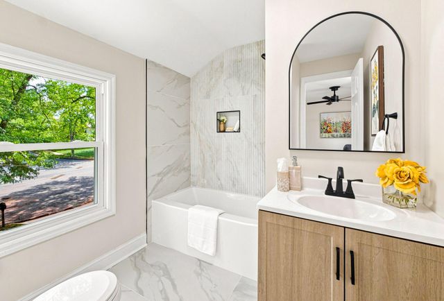 81 LAMPPOST LN, Somerdale, NJ 08083