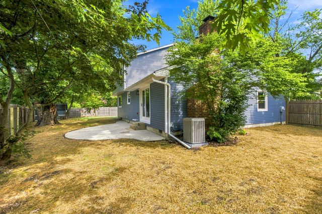 81 LAMPPOST LN, Somerdale, NJ 08083