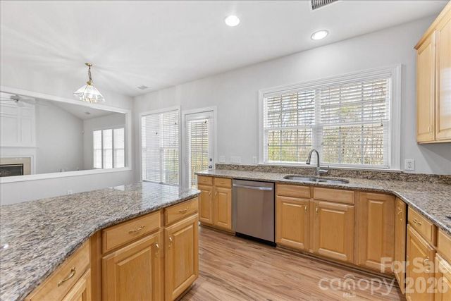 11143 Knight Castle Drive 20, Charlotte, NC 28277