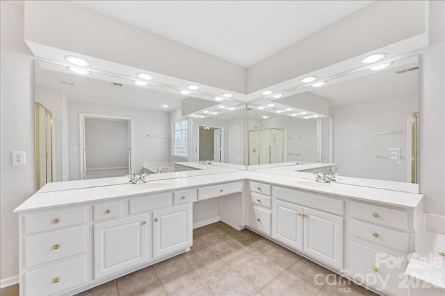 11143 Knight Castle Drive 20, Charlotte, NC 28277