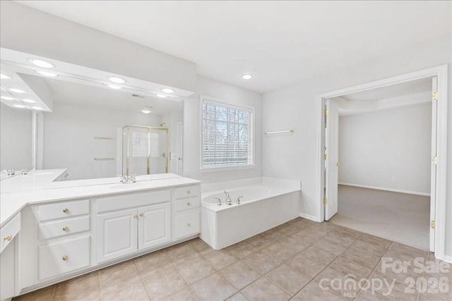 11143 Knight Castle Drive 20, Charlotte, NC 28277