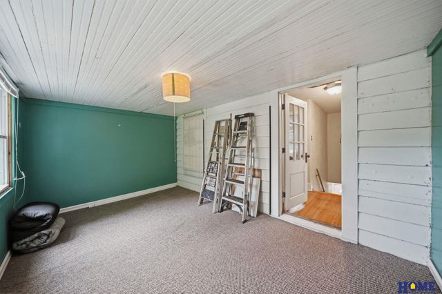 2358 S 27th Street, Lincoln, NE 68502