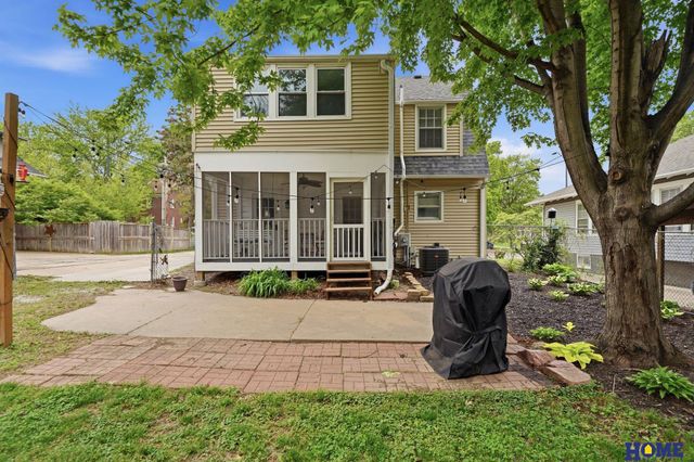 2358 S 27th Street, Lincoln, NE 68502