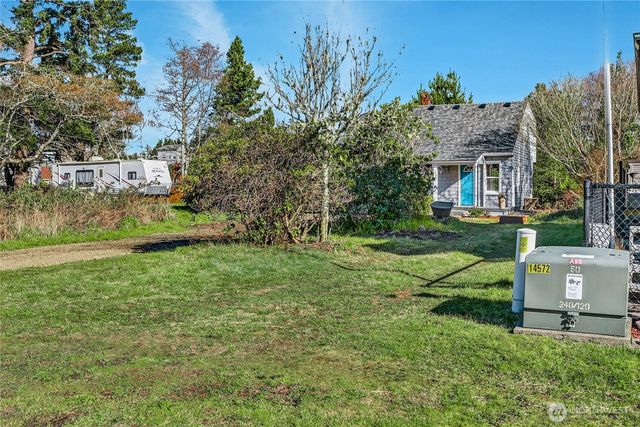 1307 267th Place, Ocean Park, WA 98640