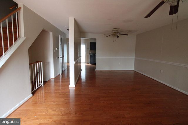 5706 HERITAGE CROSSING CT, Centreville, VA 20120