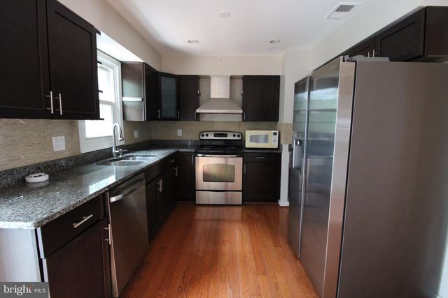 5706 HERITAGE CROSSING CT, Centreville, VA 20120