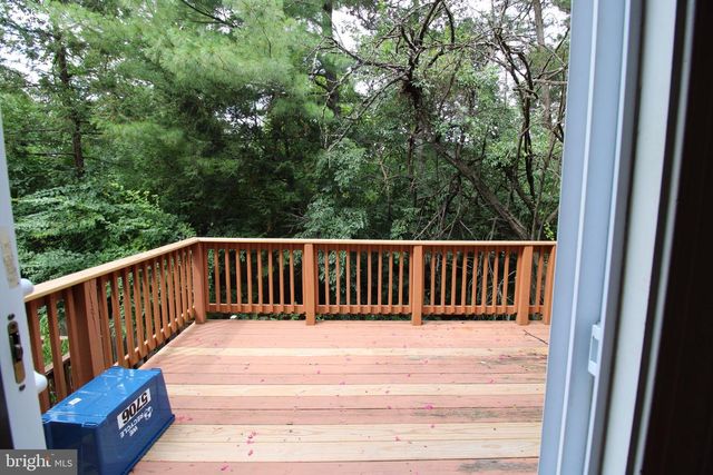 5706 HERITAGE CROSSING CT, Centreville, VA 20120