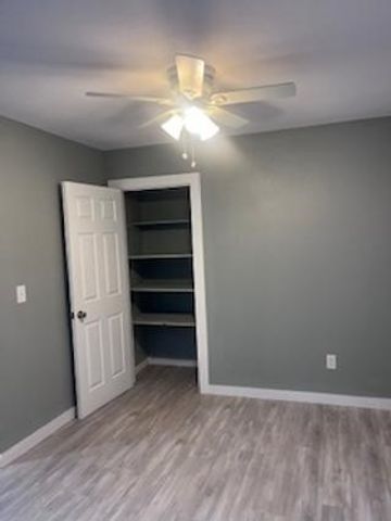 1358 Oak Park Dr, Aransas Pass, TX 78336