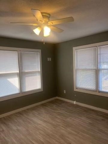 1358 Oak Park Dr, Aransas Pass, TX 78336