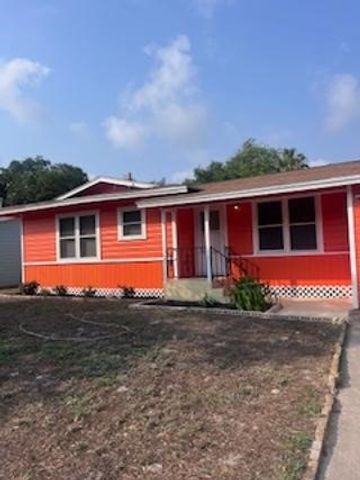 1358 Oak Park Dr, Aransas Pass, TX 78336