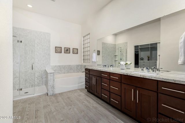 549 E SHEFFIELD Avenue, Gilbert, AZ 85296