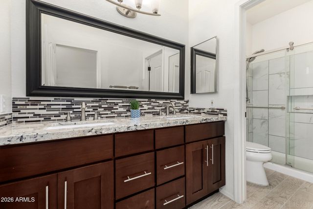 549 E SHEFFIELD Avenue, Gilbert, AZ 85296