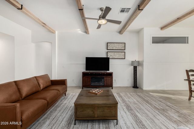 549 E SHEFFIELD Avenue, Gilbert, AZ 85296