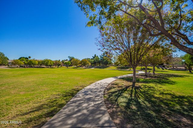 549 E SHEFFIELD Avenue, Gilbert, AZ 85296