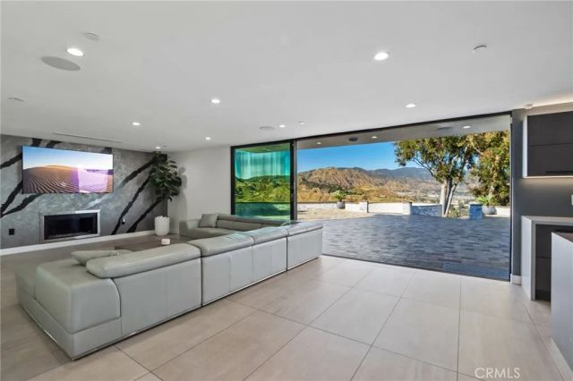 13042 Jolette Avenue, Granada Hills, CA 91344