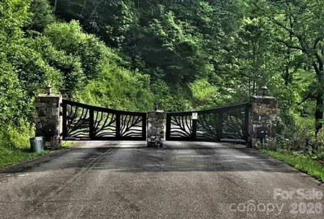 0 Fiddlers Mountain Road 24, Whittier, NC 28789