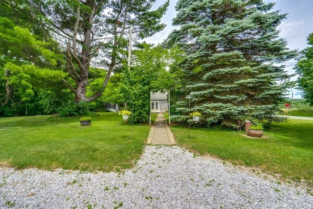 15292 Friendsville Road, Burbank, OH 44214