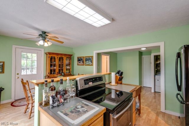 15292 Friendsville Road, Burbank, OH 44214
