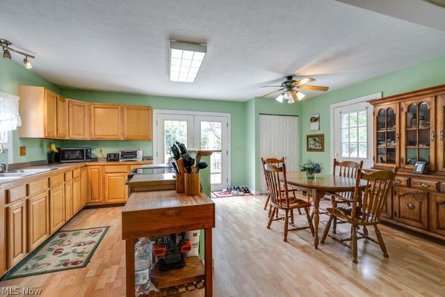 15292 Friendsville Road, Burbank, OH 44214
