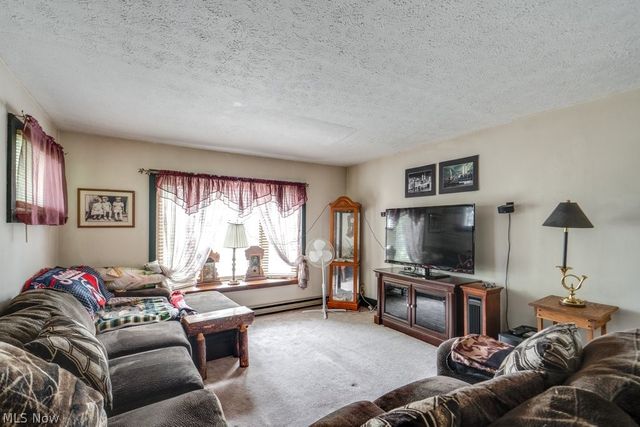 15292 Friendsville Road, Burbank, OH 44214