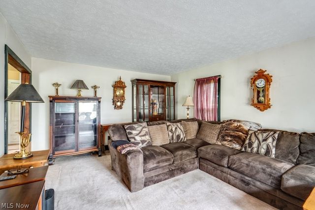 15292 Friendsville Road, Burbank, OH 44214