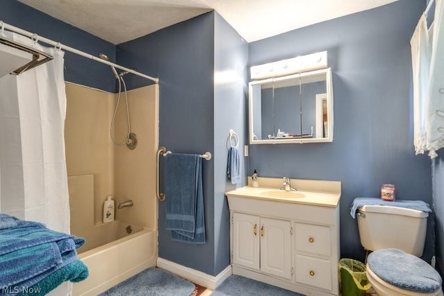 15292 Friendsville Road, Burbank, OH 44214